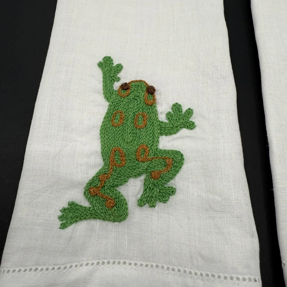 Vintage, 2 Unused White Madeira Linen , Embroidered Frog Finger Tip Guest Towels